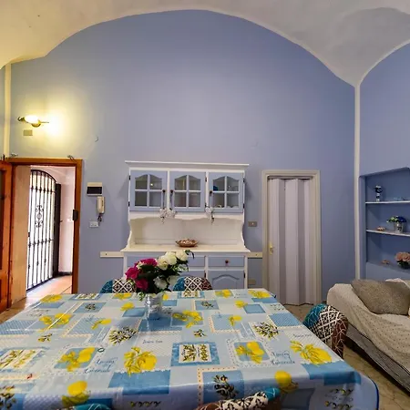 La Casa Di Tina A 20 Metri Dal Mare
