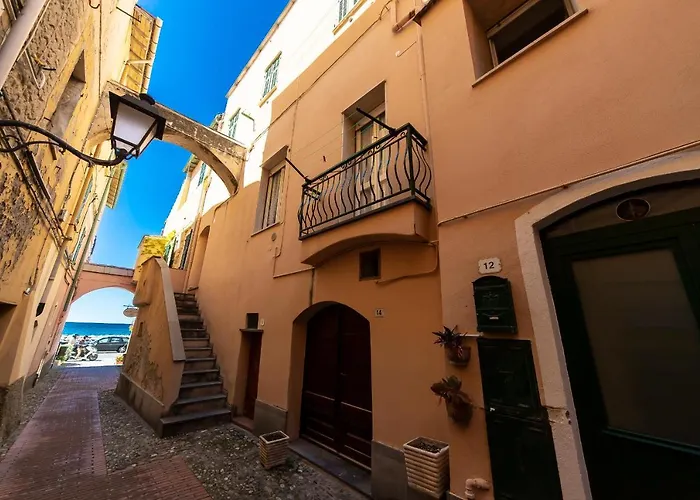 La Casa Di Tina A 20 Metri Dal Mare