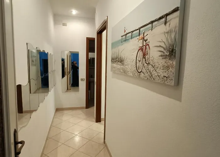 La Casa Di Tina A 20 Metri Dal Mare Lejlighed *