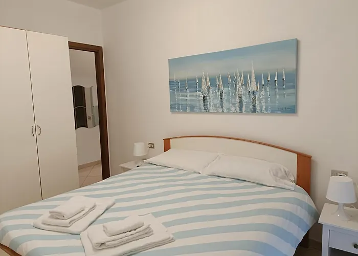 La Casa Di Tina A 20 Metri Dal Mare Lejlighed Santo Stefano al Mare