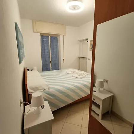 Апартаменты La Casa Di Tina A 20 Metri Dal Mare Санто-Стефано-аль-Мар